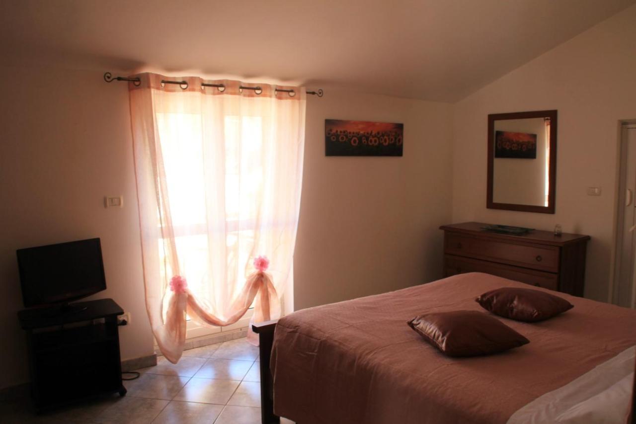 Apartamento Mansarda con camino Montefranco Exterior foto
