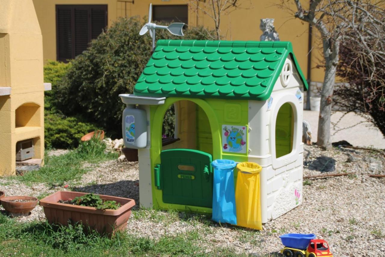 Apartamento Mansarda con camino Montefranco Exterior foto